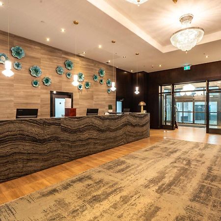 Sandman Hotel Vancouver Downtown Exterior foto