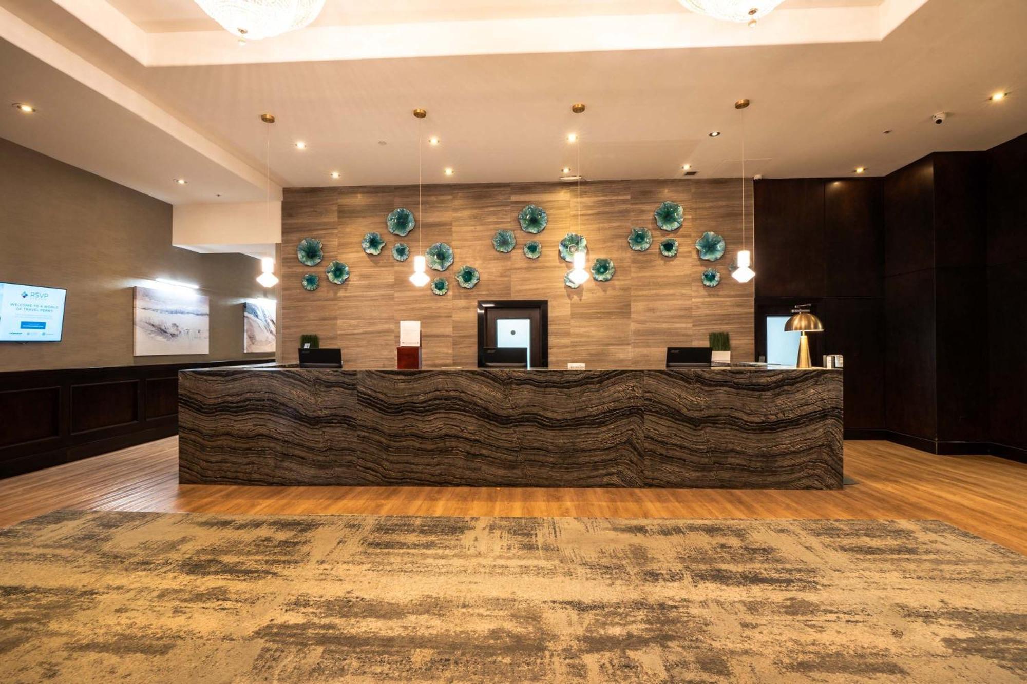 Sandman Hotel Vancouver Downtown Exterior foto